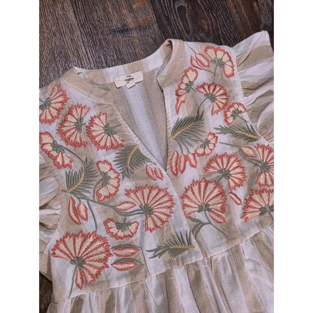 Entro Womens Small Tan White  Floral Embroidered Ruffle Babydoll Top Blouse - Picture 2 of 5